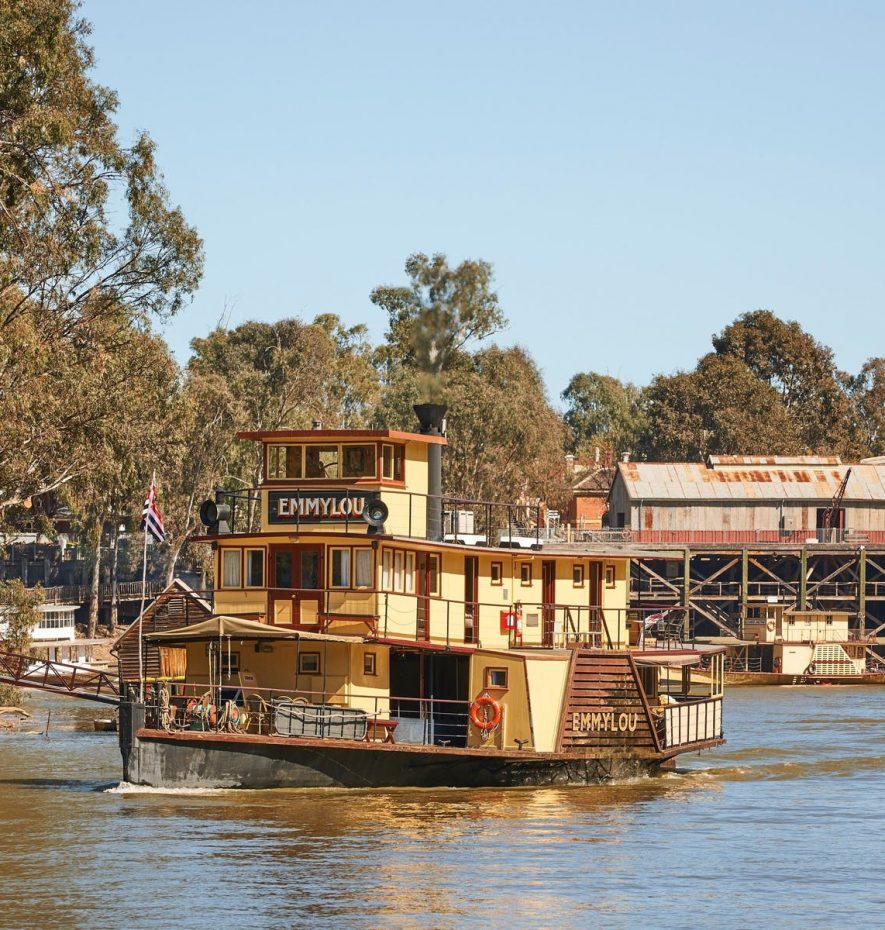 paddle-steamer